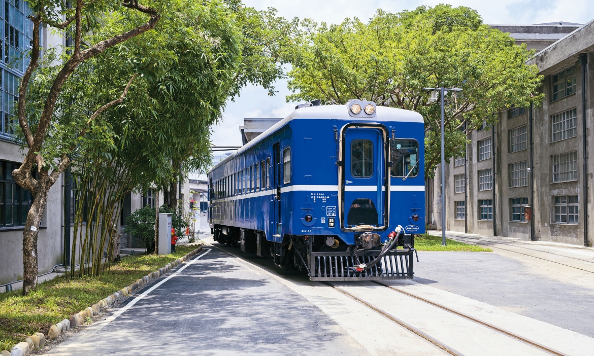 台北捷運國父紀念館站周邊小旅行｜國家鐵道博物館、偶戲館、大巨蛋，穿梭城東時代風情