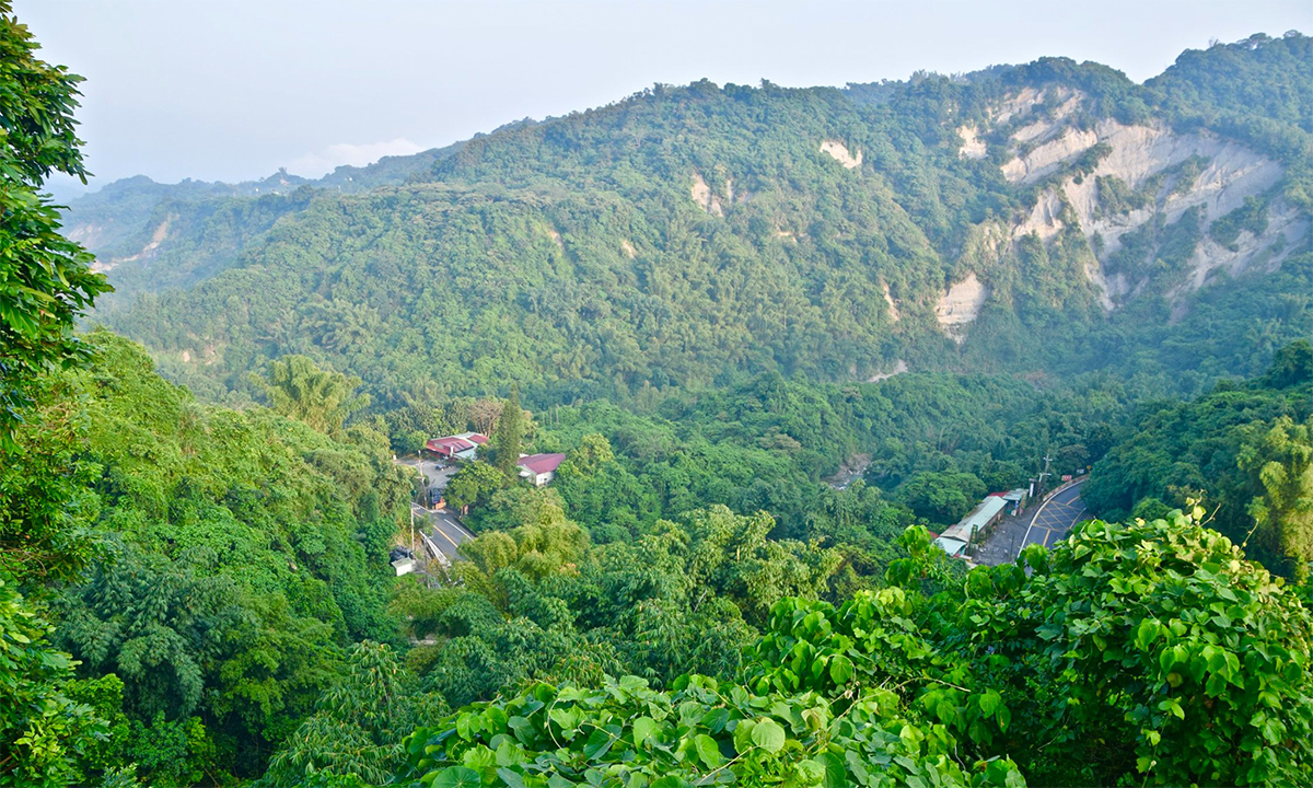 台南白河二日遊｜關子嶺泡泥漿、碧雲寺晚霞翻騰，兩天一夜漫遊氤氳溫泉鄉