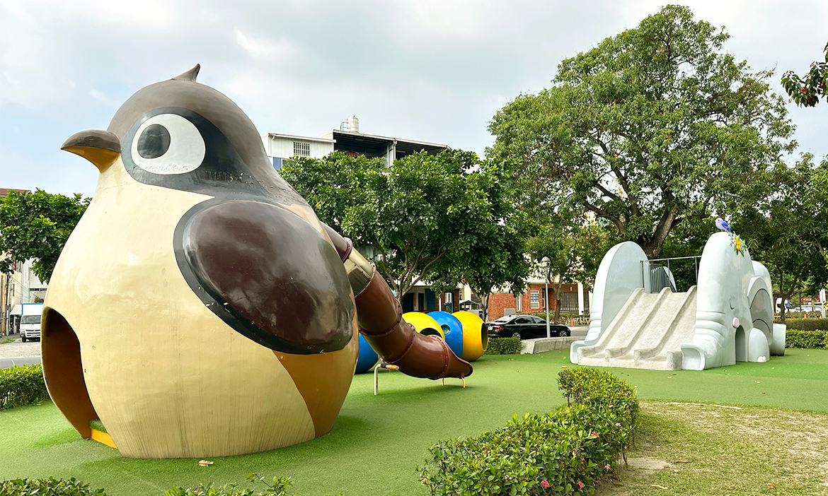 屏東市二日遊｜直擊肉圓一級戰區，散步勝利星村、玩動物滑梯，兩天一夜沉浸南國百味