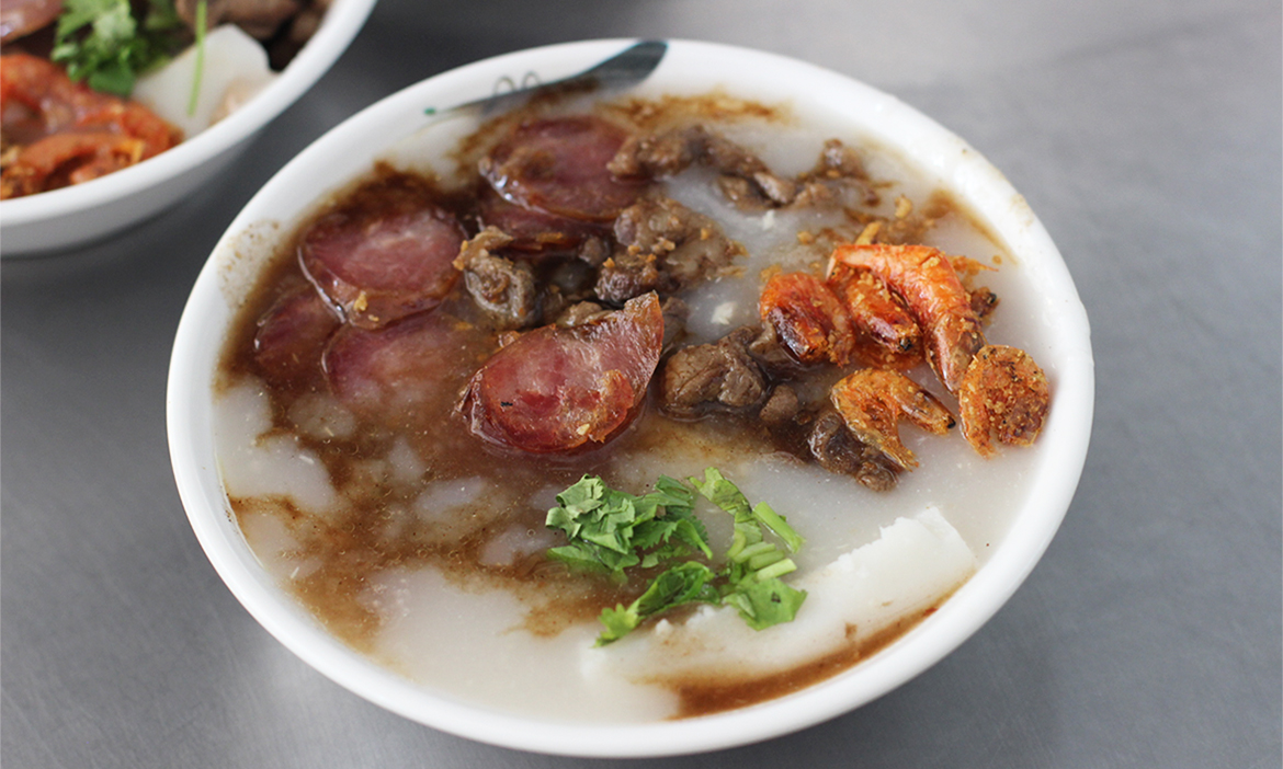 小吃偵探出任務－到屏東東港「秀英肉粿」品味漁村點心，來份這裡才有的隱藏版海味早餐