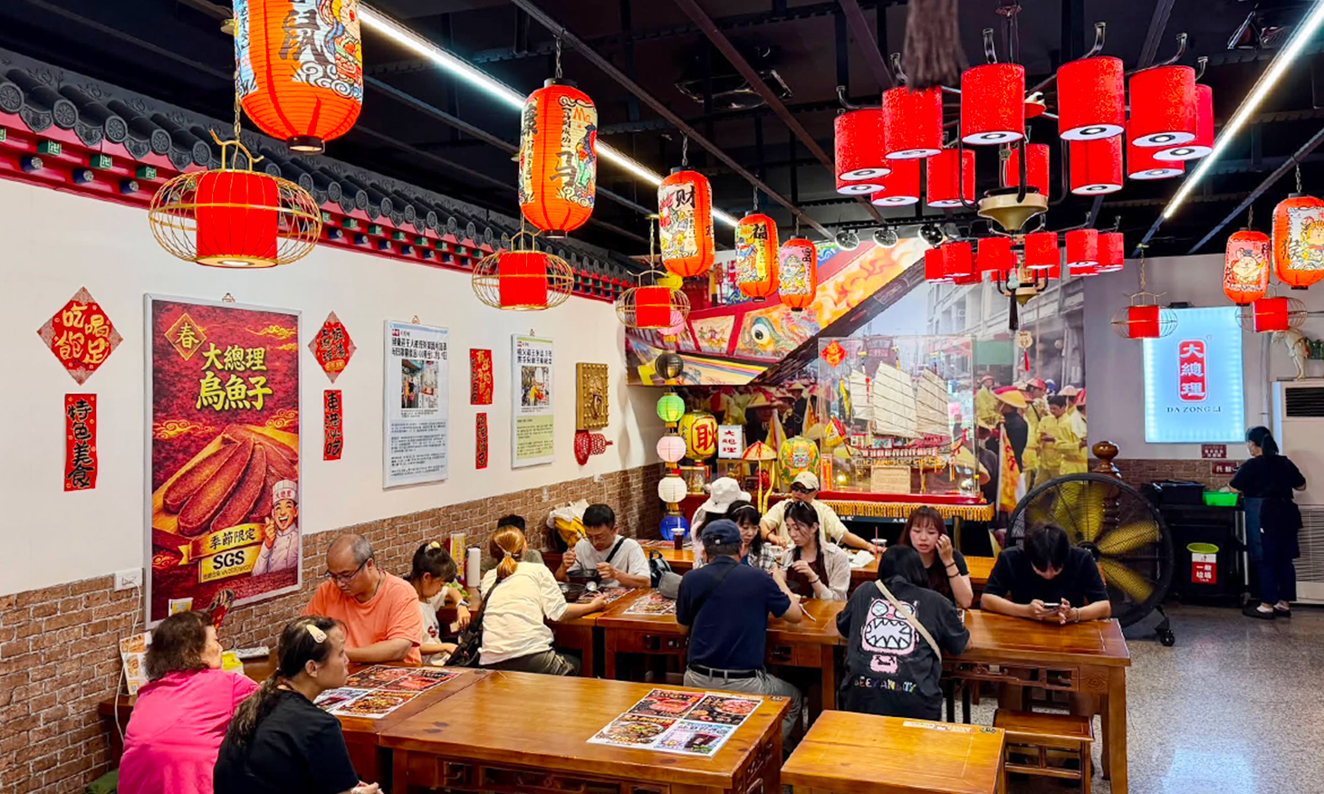 東港人的難忘家鄉味，澎湃海鮮湯飯、四十載豆花老店，有著比屏東豔陽更暖的人情