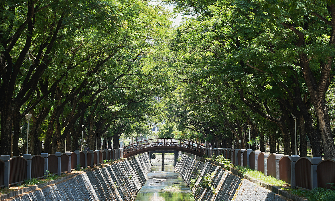 循高雄後勁溪出走！探秘空中昔日「水龍頭」、楠梓水岸散步，工業重鎮誕生另類魅力
