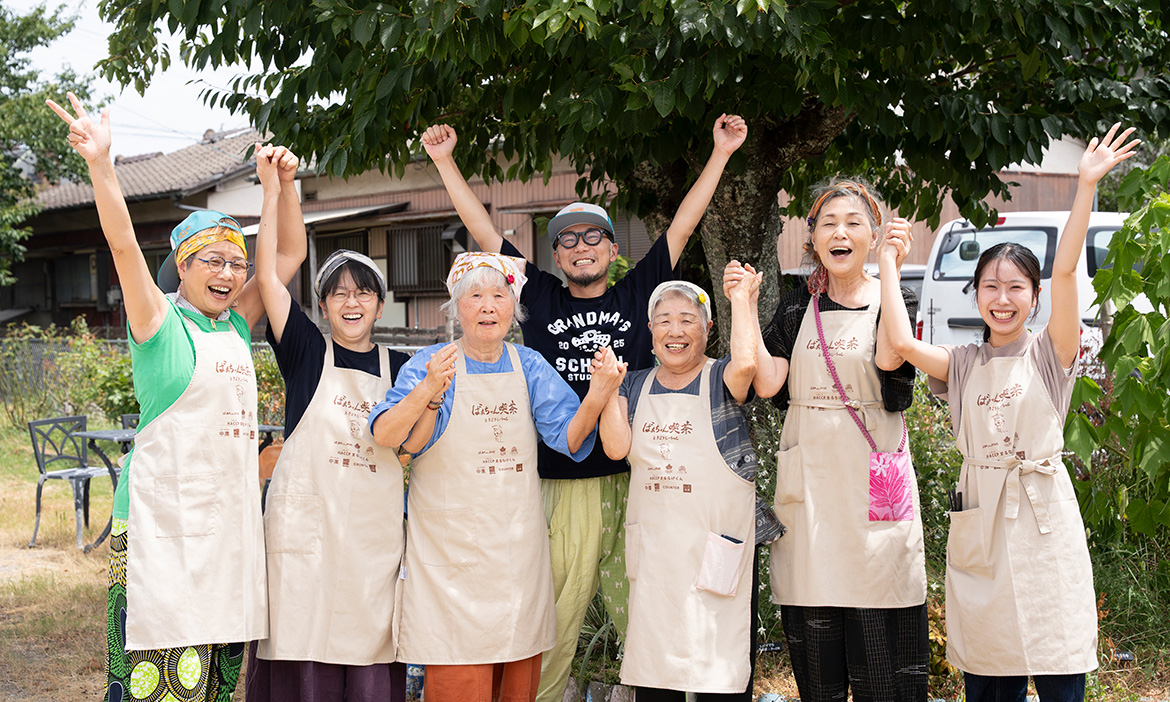 阿嬤上班中！日本福岡「浮羽之寶」攜手長者經營喫茶店、產品開發，打造地方最強阿嬤戰隊