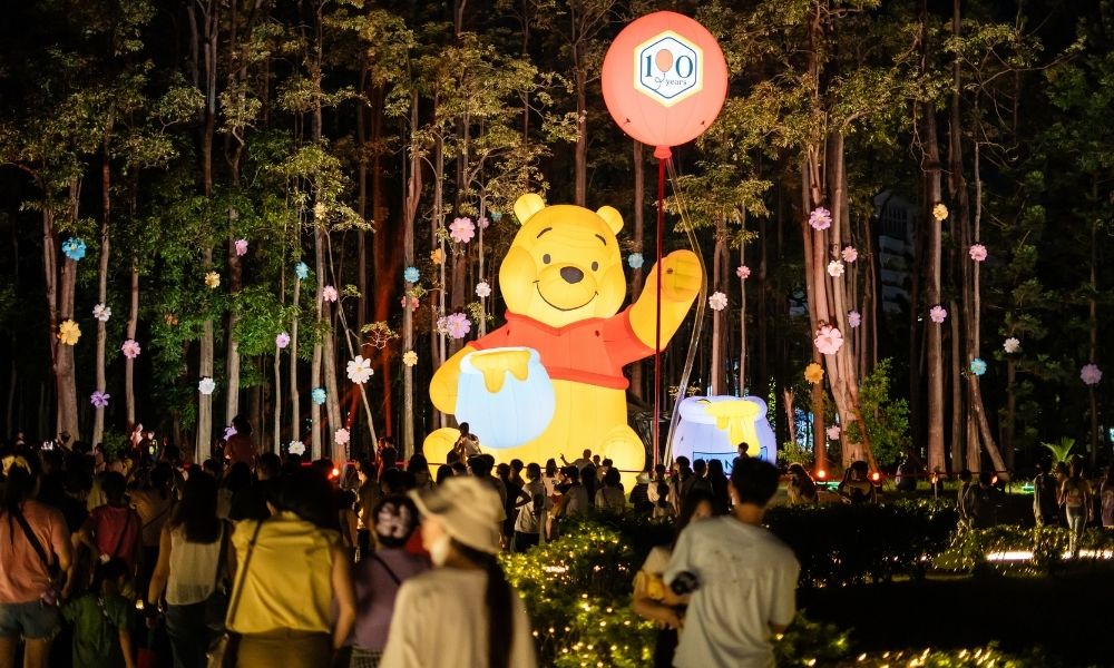 走進小熊維尼的光影森林 光織影舞點亮嘉義市浪漫新風景