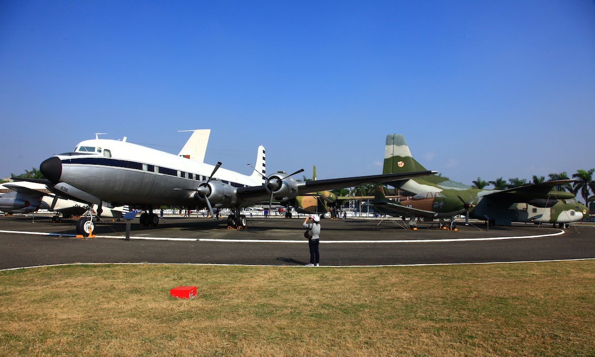 高雄岡山景點一日遊｜到空軍眷村追飛機！精選藝文園區、美食餐廳、博物館行程推薦